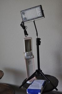 lot 360 image: Tripod adjustable Grow Light and Florescent Tube Lamp