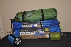 lot 135 image: Kids Dome Tent, Kids Tepee Tent, and Bug Tent and Summit Mattress Cover