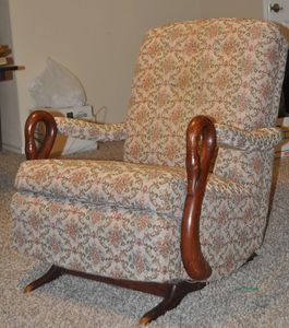 lot 197 image: Vintage Gooseneck Handle Glider Rocker