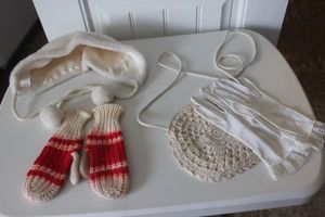 lot 362 image: Vintage Faux Fur Hat, Red and White Mittens, White Formal Gloves and White Handbag