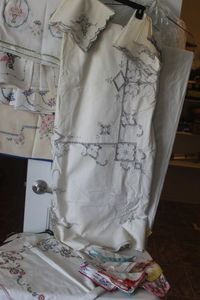 lot 350 image: Table cloths matching napkins,