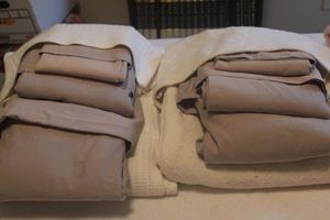 lot 83 image: Two Sets of Twin XL Brown Sheet Sets (fitted, Flat and pillow Case) and Two White Blankets