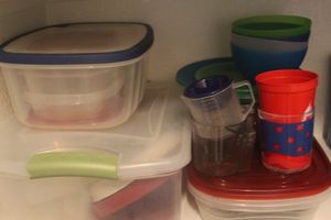 lot 218 image: Quantity of Plastic storage Containers