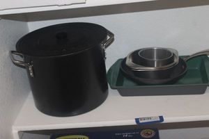lot 234 image: Stock Pot and other Bakeware