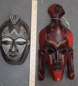 lot 7 image: Two wood African mask made in Kenya