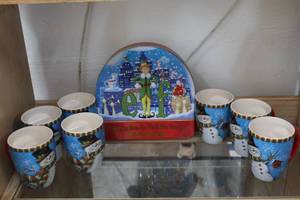 lot 96 image: Lot of snowman cups and elf fun