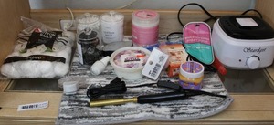 lot 103 image: Mix lot of bathroom things see pictures
