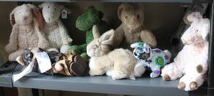 lot 122 image: stuffed animal lot there is jelly cats in this lot