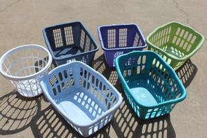 lot 134 image: 6 laundry baskets