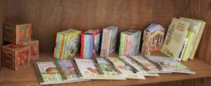 lot 140 image: Kids book lot