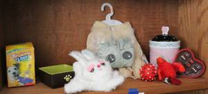 lot 156 image: Dog lot dog treat jar dog toys dog costume and more see pictures