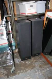 lot 172 image: Klipsch speakers