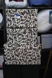 lot 173 image: Reusable storage totes