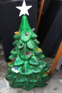 lot 174 image: Christmas tree worked when posted