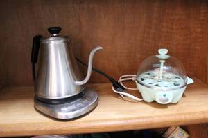 lot 210 image: Nostalgic MyMini Egg Cooker Makes 7 Hard Boiled Eggs Also Poaches, Steams Vegetables, Omelets and electric kettles
