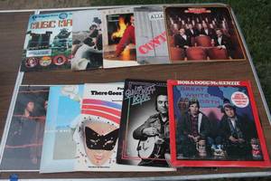 lot 226 image: Records with some artists like music machine broken home and more see pictures
