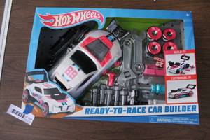 lot 229 image: Hot Wheels toy unopened