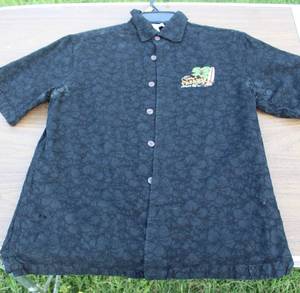 lot 240 image: Disney t-shirt size small