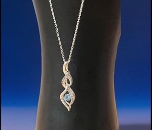 lot 8 image: .925 Sterling Silver Pendant WBlue Stone