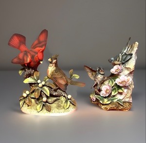 lot 72 image: Vintage Cardinal &amp Warbler FigurinesSculpture by Andrea