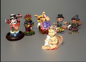 lot 74 image: Six (6) Holiday Themed Figurines