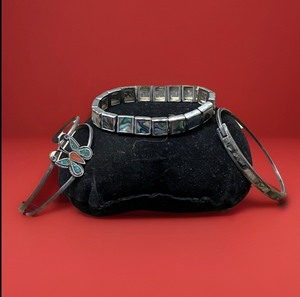 lot 111 image: Vintage Abalone Inlaid Bracelets Made in Mexico