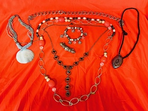 lot 132 image: An Eclectic Eight (8)Piece Lot of Eye-Catching Jewrlry