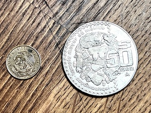 lot 177 image: 1952-mo Mexican 1 Centavo &amp 1982 50 Pesos Coins