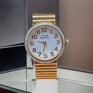 lot 187 image: Womens Anne Klein II Wrist Watch