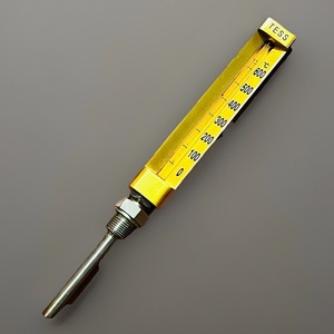 lot 222 image: Tess 12 BSP Brass Straight Thermometer Range 0-600 C Degrees 12.5