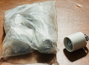 lot 234 image: UL Porcelain Electrical Socket - Package of Six