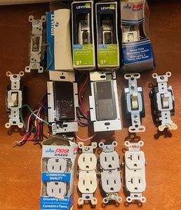 lot 280 image: Ten (10) Light Switches &amp Four (4) Outlets - Including Four (4) Lighted Switches