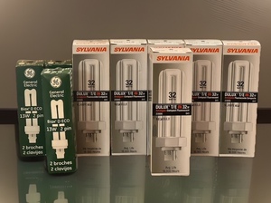 lot 292 image: Six (6) Sylvania DULUX TE IN 32W Compact Fluorescent Bulbs &amp Three (3) GE Biox D ECO 13W 2 Pin Compact Fluorescent Bulbs