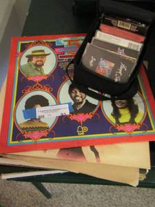 lot 91 image: Various CASSETTES - CLINT BLACK, FRANK SINATRA  PLUS   & Records - Helen Reddy, 5TH DIMENSIONS,  and more