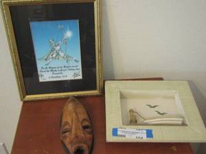 lot 104 image: Wall Art  QTY 3 PCS