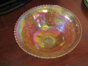 lot 8 image: Carnival  Glass footed fruit bowl