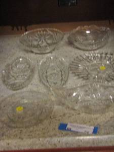 lot 79 image: oblong small bowls, small plates,