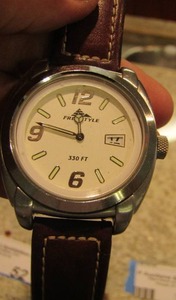 lot 52 image: FREESTYLE MENS WATCH 33 ft