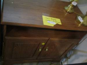 lot 189 image: Double door side table no name