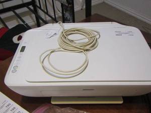 lot 185 image: HP printer with cords