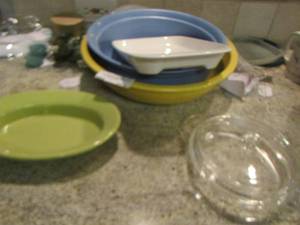 lot 222 image: Kitchen bowls
