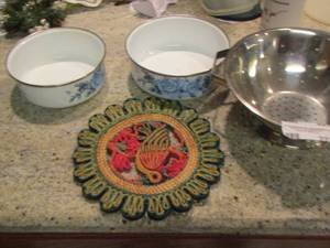 lot 223 image: bowls, strainer and hot pot holder