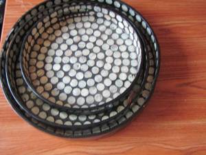 lot 155 image: qty 3 decorative trays all 3 different sizes