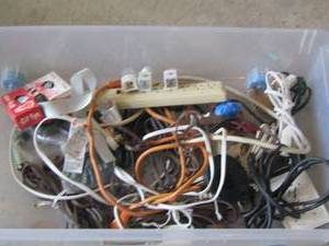 lot 168 image: Extension cords & PLUG STRIP