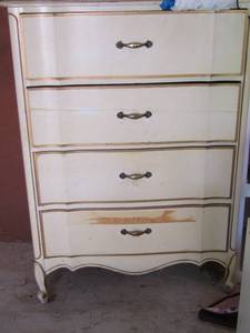 lot 236 image: Chest of drawers   4 drawers