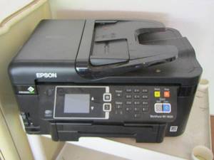 lot 238 image: Epson printer doesn�t have cords