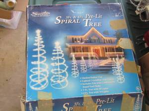lot 240 image: 3ft and 4ft Pre lit  Spiral tree in original box