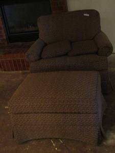 lot 247 image: Oversized chair with foot ottoman