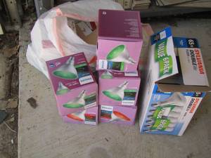 lot 270 image: various light bulbs some red and green