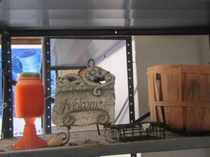 lot 280 image: Misc. lot  - CANDLE,  BASKET,  WELCOME SIGN